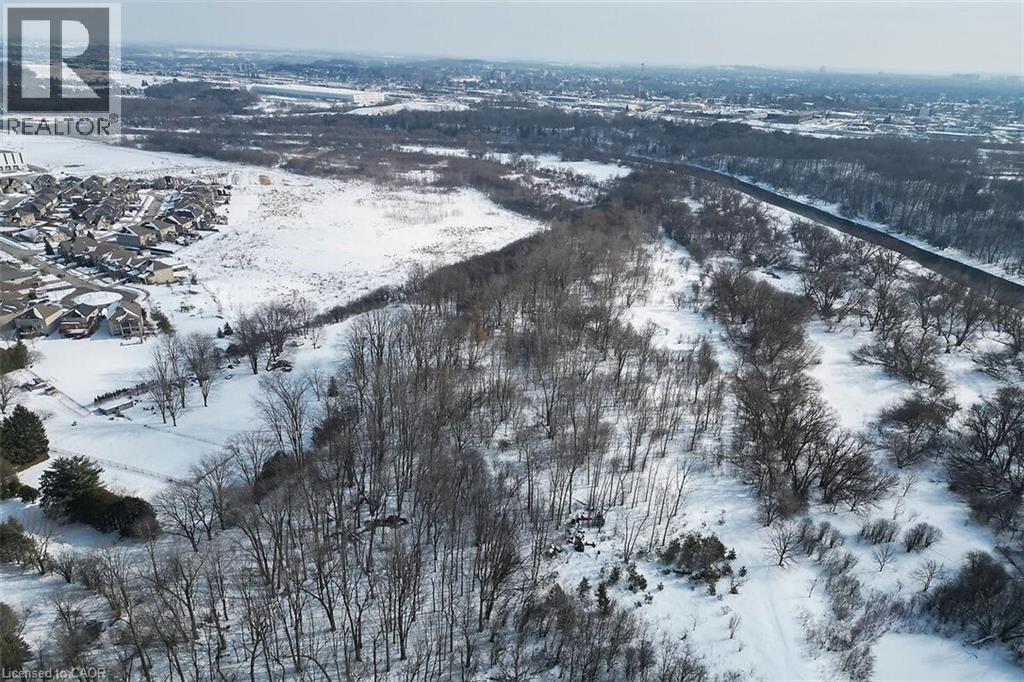 205 Paige Place, Kitchener, Ontario   - Photo 35 - 40808608