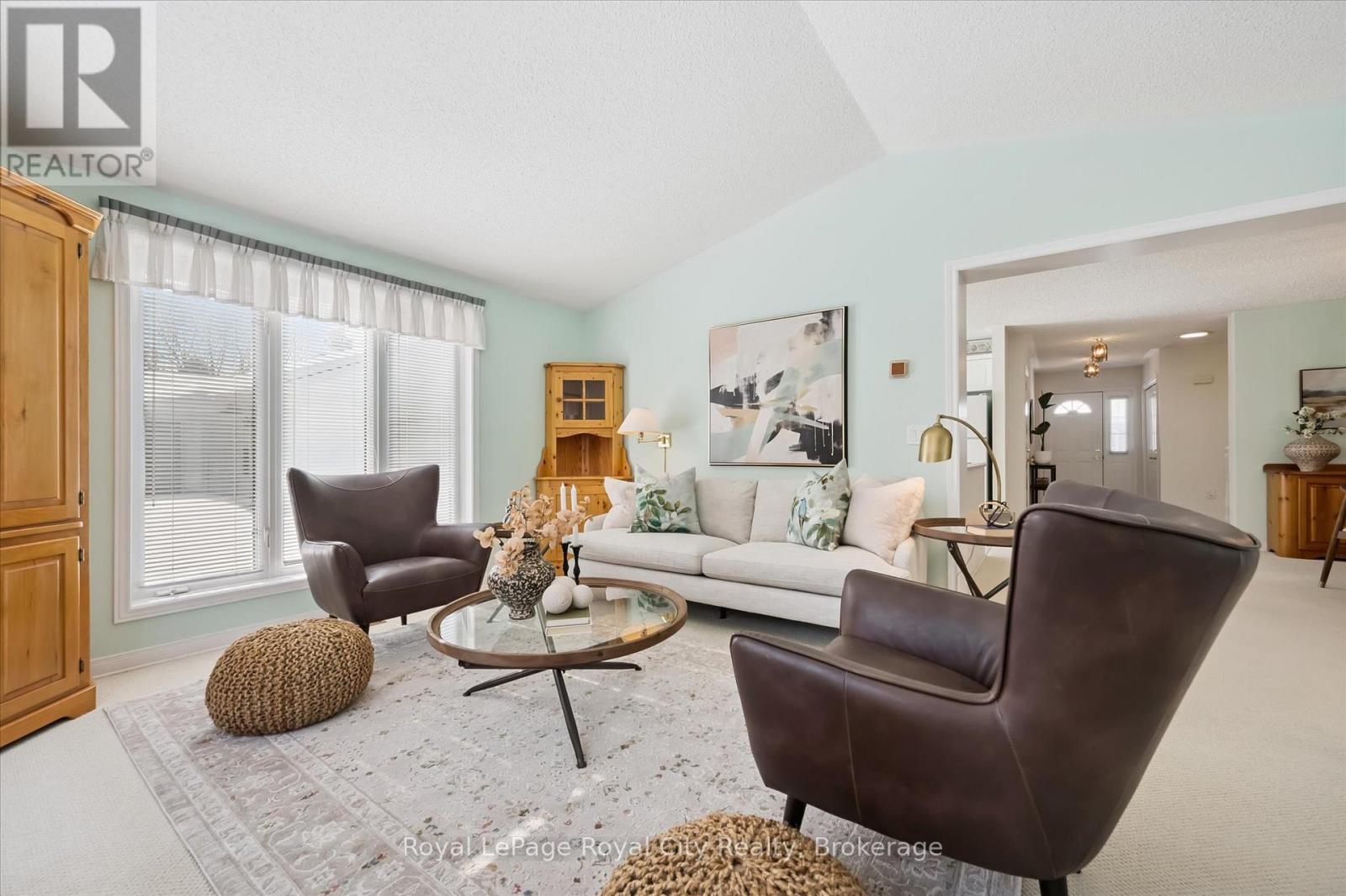 108 White Bark Way, Centre Wellington, Ontario N0B 1J0 - Photo 13 - X12835862