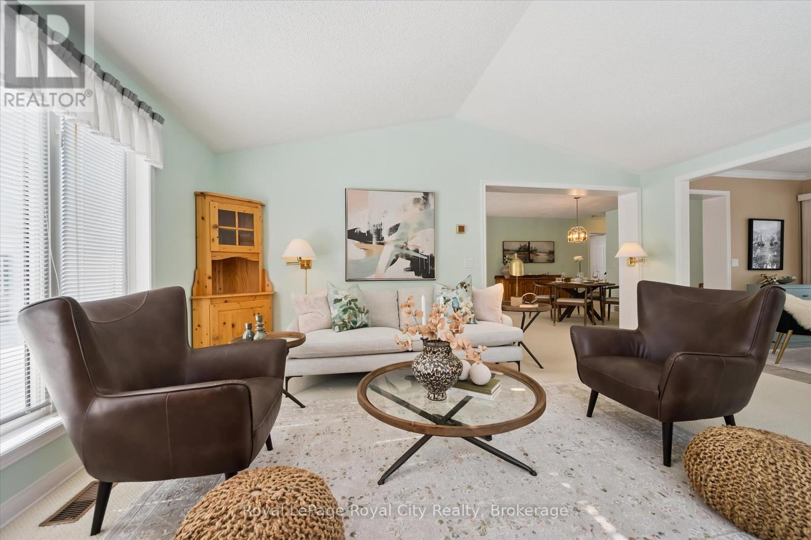 108 White Bark Way, Centre Wellington, Ontario N0B 1J0 - Photo 14 - X12835862