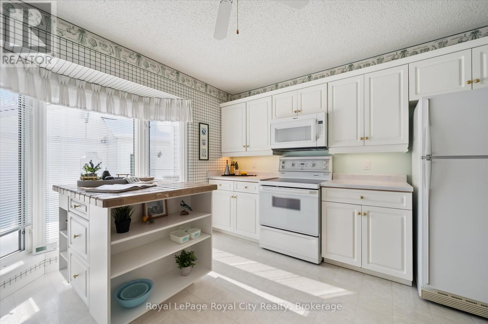 108 White Bark Way, Centre Wellington, Ontario N0B 1J0 - Photo 9 - X12835862