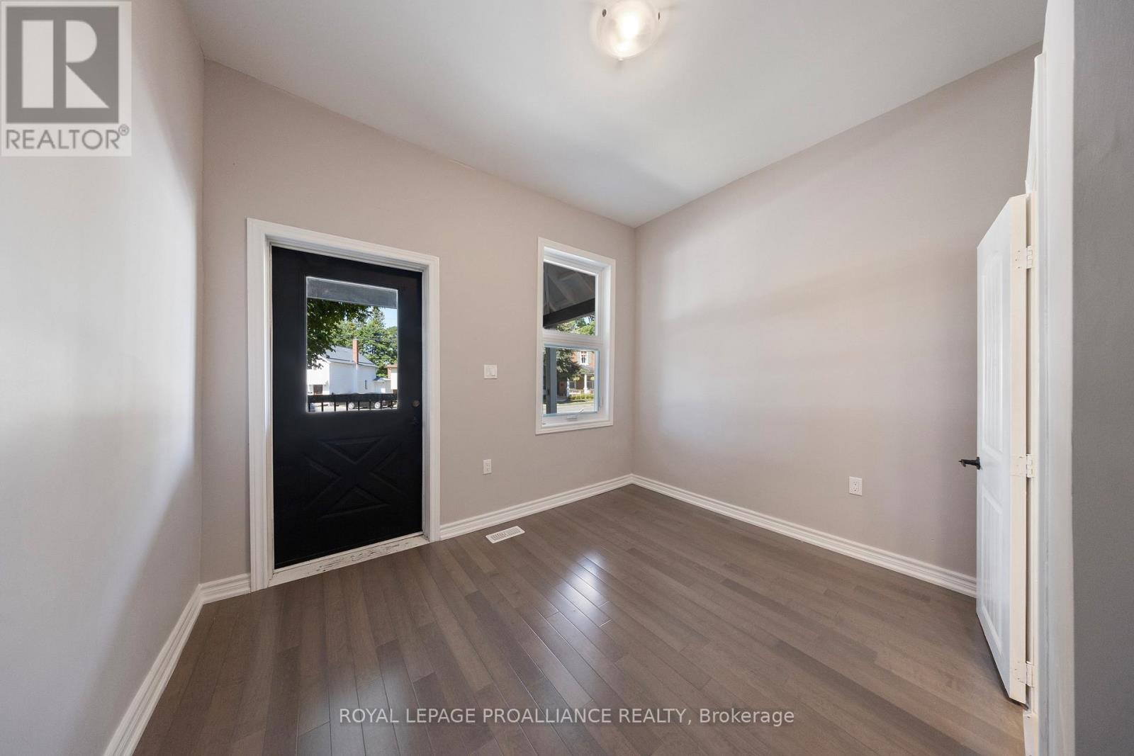 141 Ontario Street, Port Hope, Ontario  L1A 2V5 - Photo 26 - X12835864