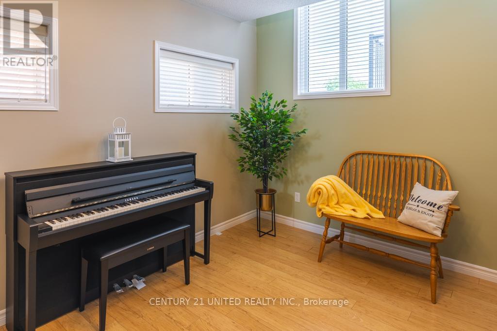 1019 Baker Street, Peterborough, Ontario  K9H 7P7 - Photo 13 - X12835938