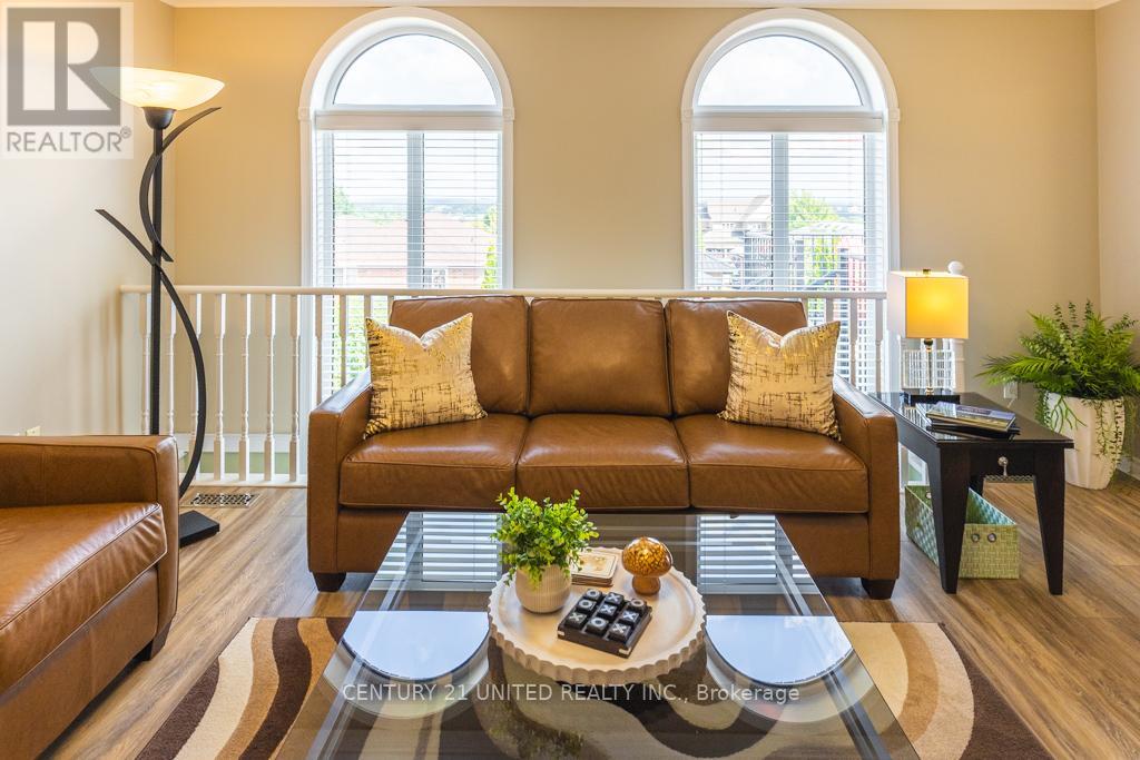 1019 Baker Street, Peterborough, Ontario  K9H 7P7 - Photo 3 - X12835938