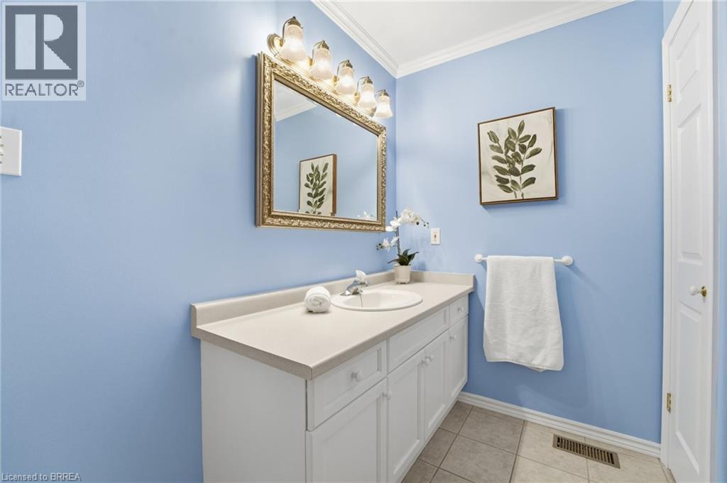 19 Hanlon Place Unit# 35, Paris, Ontario  N3L 4E7 - Photo 12 - 40802153