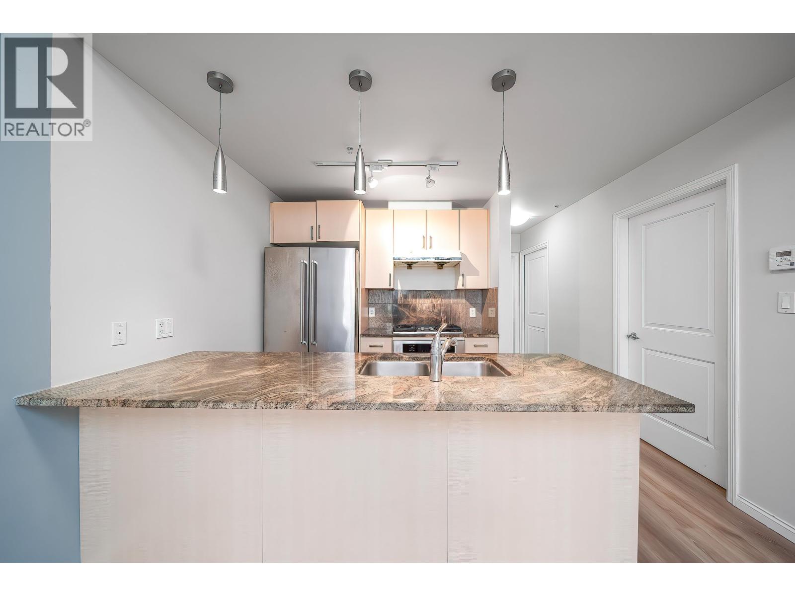 303 1211 Melville Street, Vancouver, British Columbia V6E 0A7 - Photo 6 - R3093783