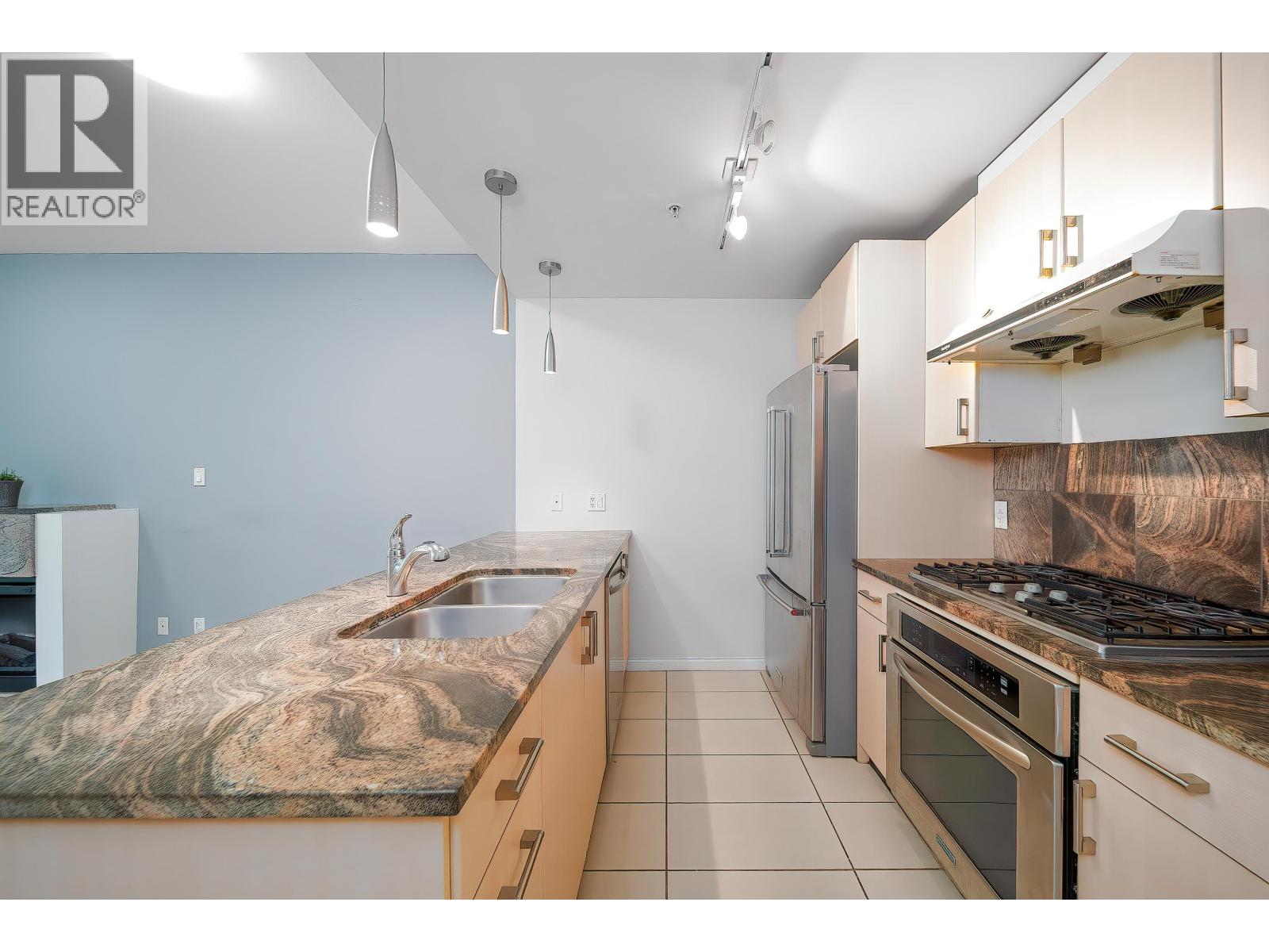 303 1211 Melville Street, Vancouver, British Columbia V6E 0A7 - Photo 9 - R3093783