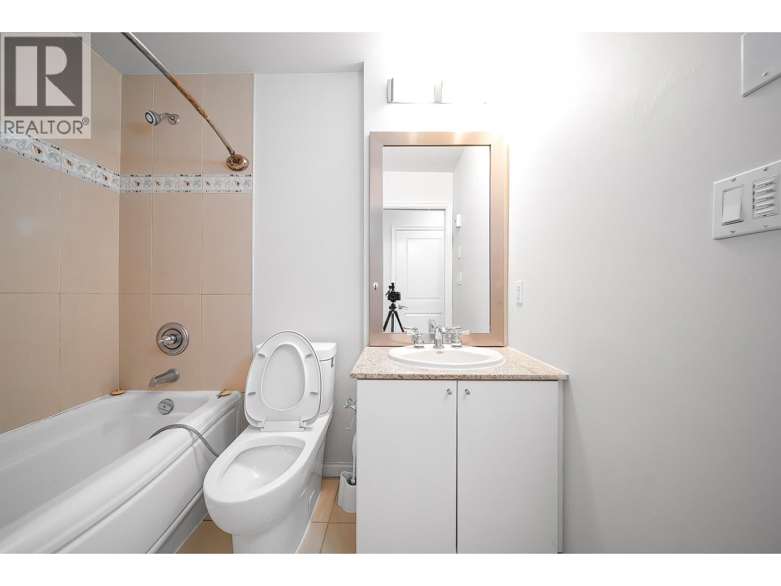 303 1211 Melville Street, Vancouver, British Columbia V6E 0A7 - Photo 17 - R3093783