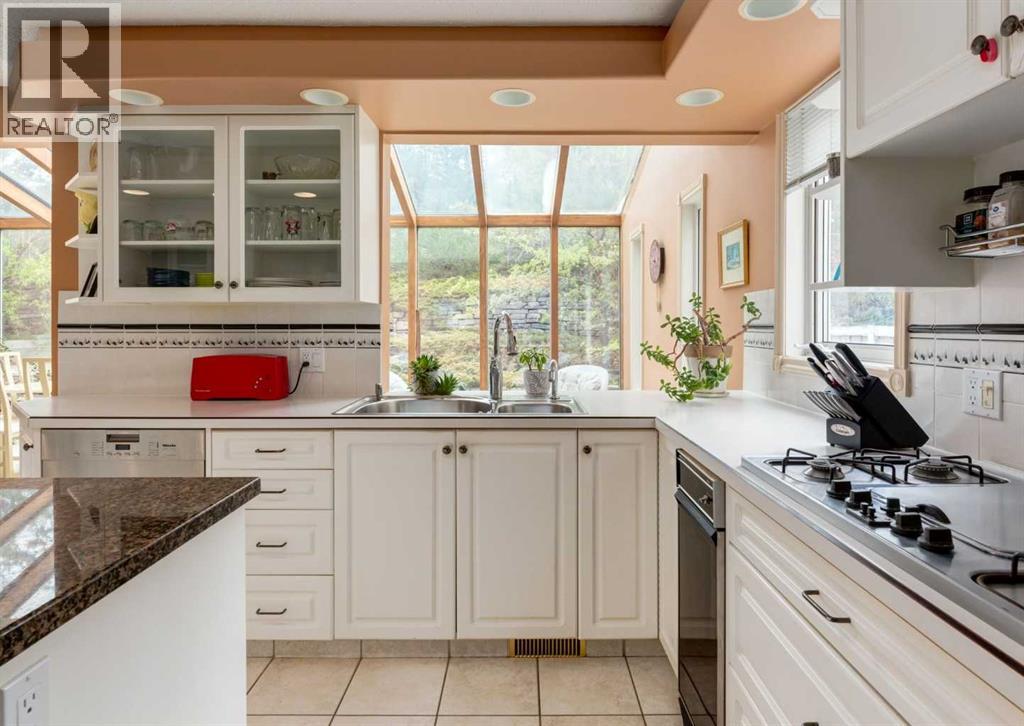 164 Hawksbrow Drive Nw, Calgary, Alberta  T3G 3E2 - Photo 12 - A2285410