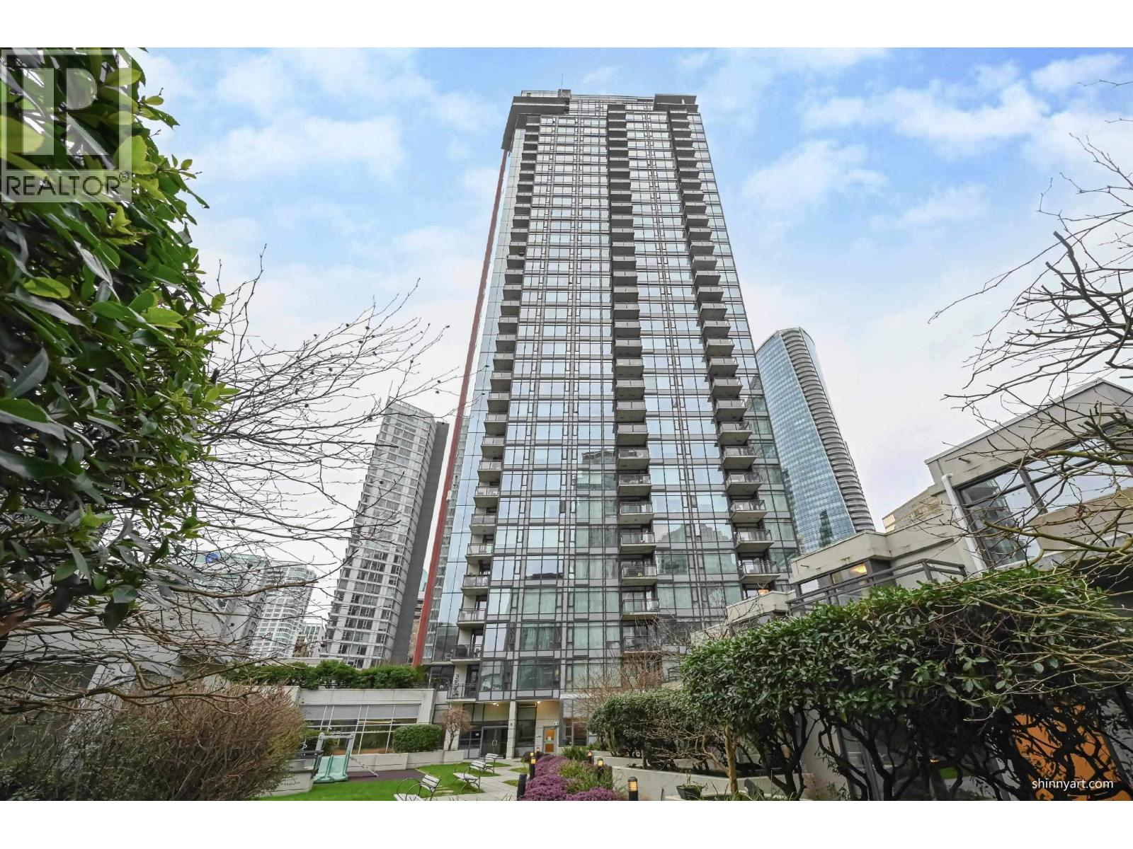 303 1211 Melville Street, Vancouver, British Columbia V6E 0A7 - Photo 1 - R3093783