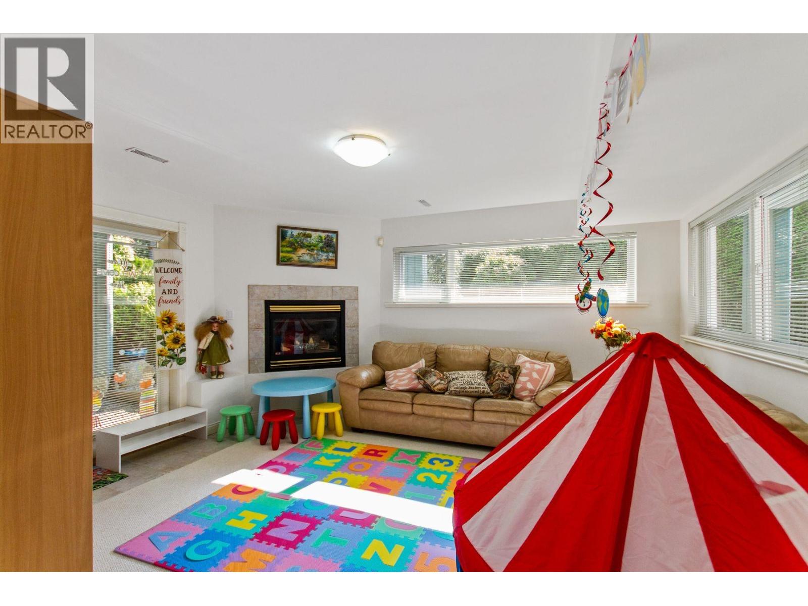 3866 Michener Way, North Vancouver, British Columbia  V7K 3C7 - Photo 27 - R3093968