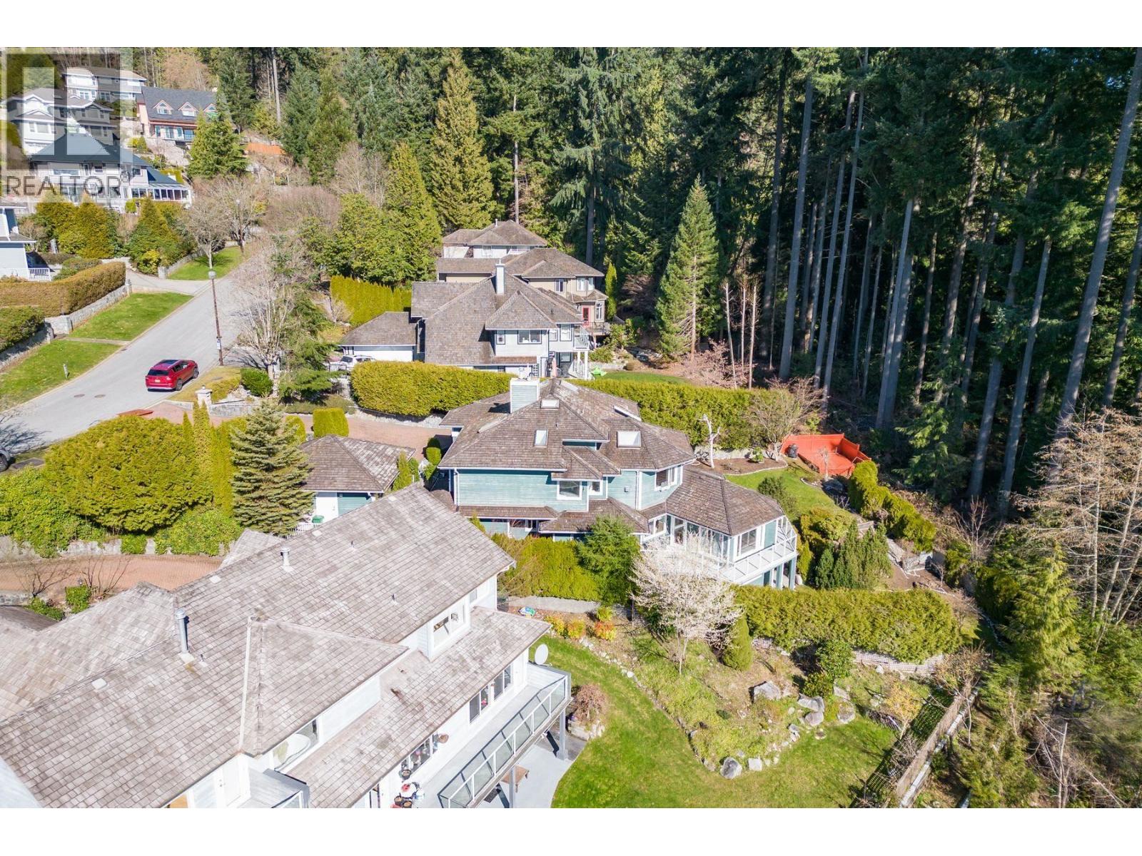 3866 Michener Way, North Vancouver, British Columbia  V7K 3C7 - Photo 32 - R3093968