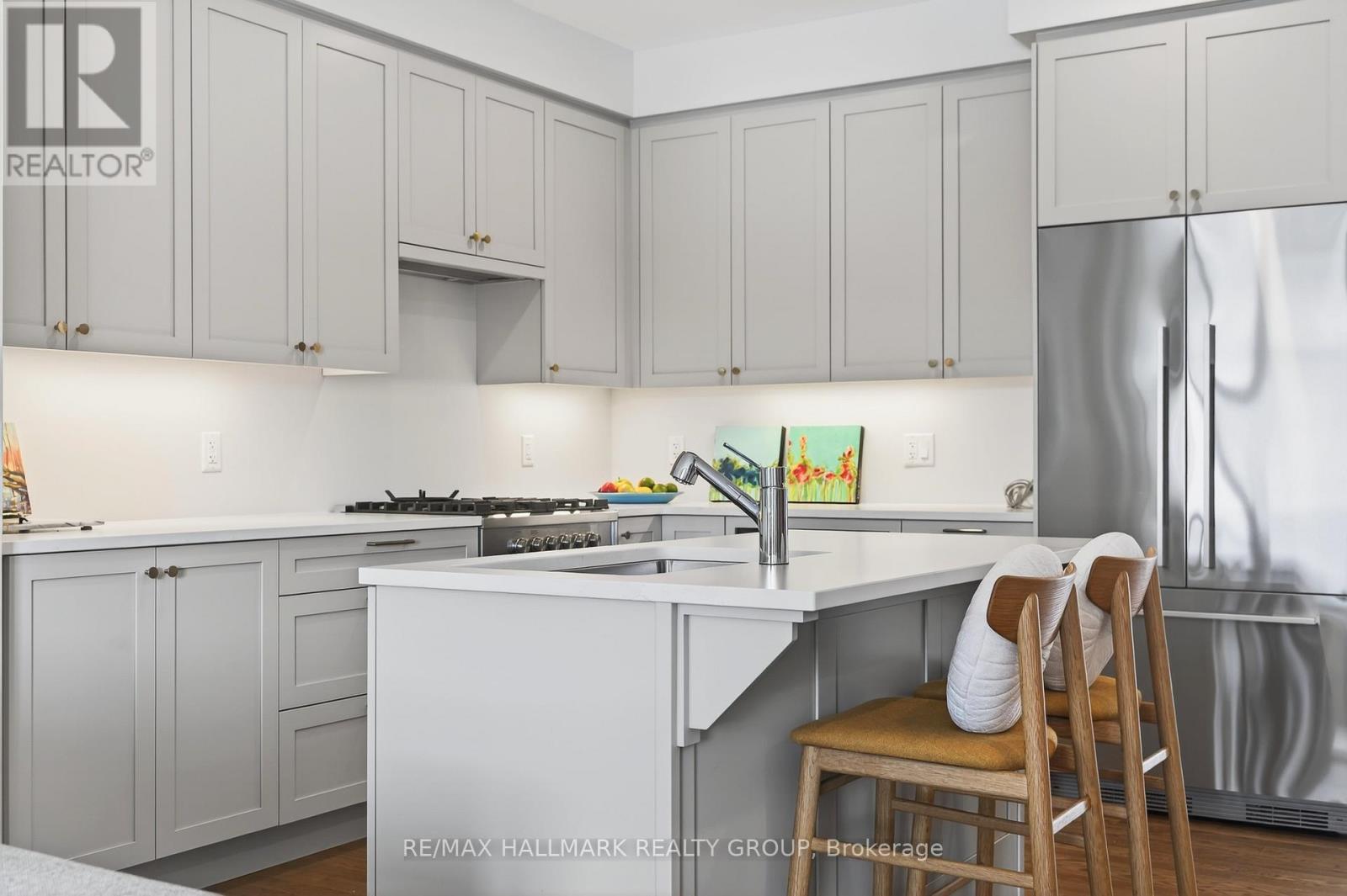 869 Moses Tennisco Street, Ottawa, Ontario K1K 5A2 - Photo 7 - X12835952