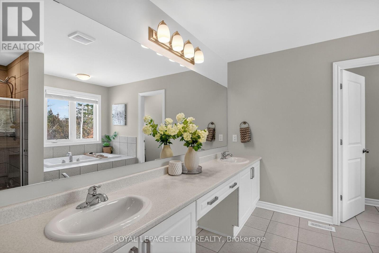 204 Antler Court, Mississippi Mills, Ontario  K0A 1A0 - Photo 32 - X12835962