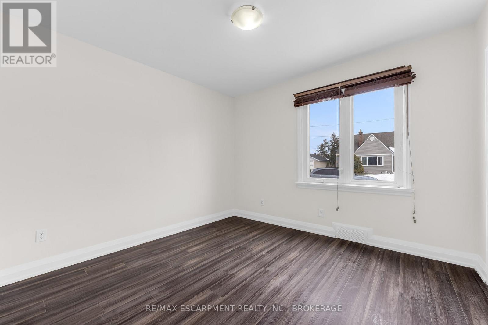 Main - 18 Princess Street, St. Catharines (E. Chester), Ontario  L2P 2R1 - Photo 12 - X12835924