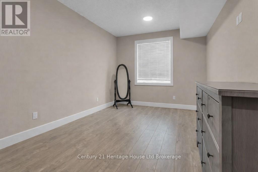 103 - 15 Woodcock Drive, Tillsonburg, Ontario N4G 5K3 - Photo 14 - X12835846