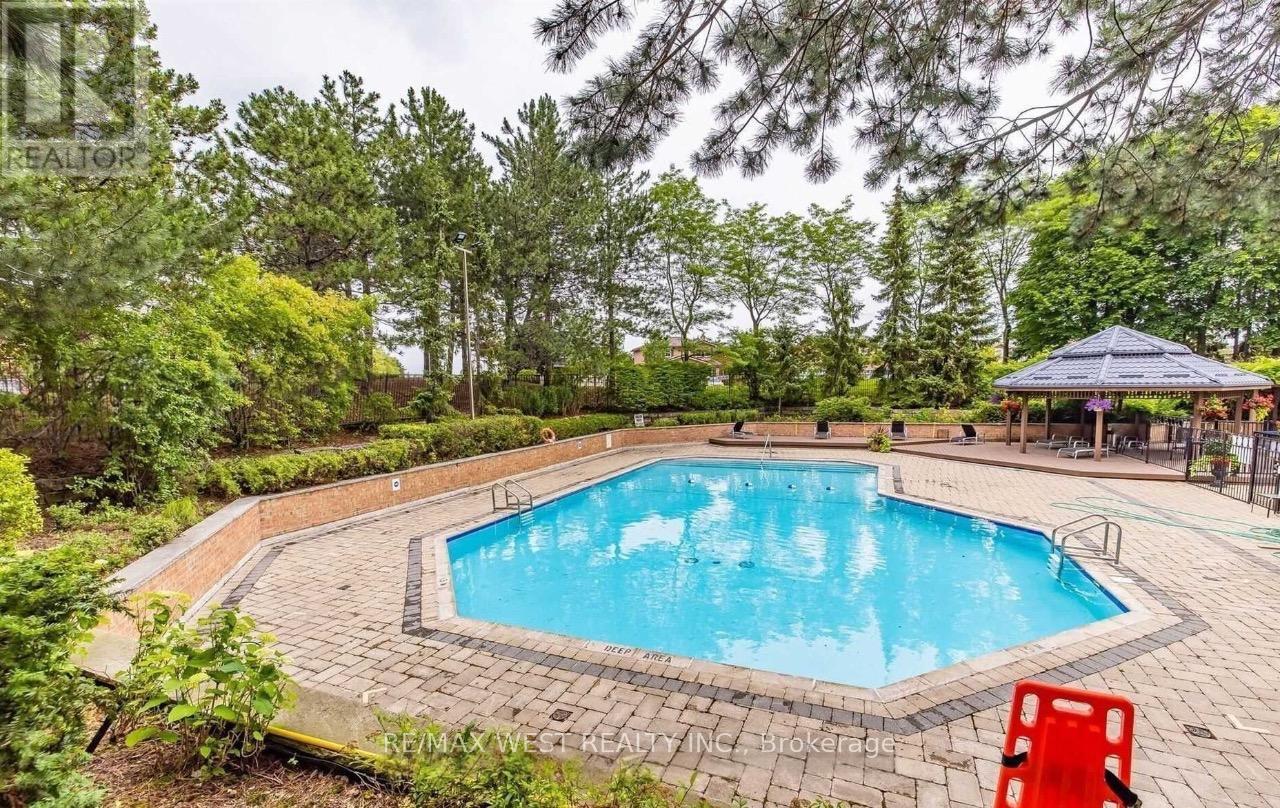 1107 - 100 County Court Boulevard, Brampton, Ontario  L6W 3X1 - Photo 27 - W12730512