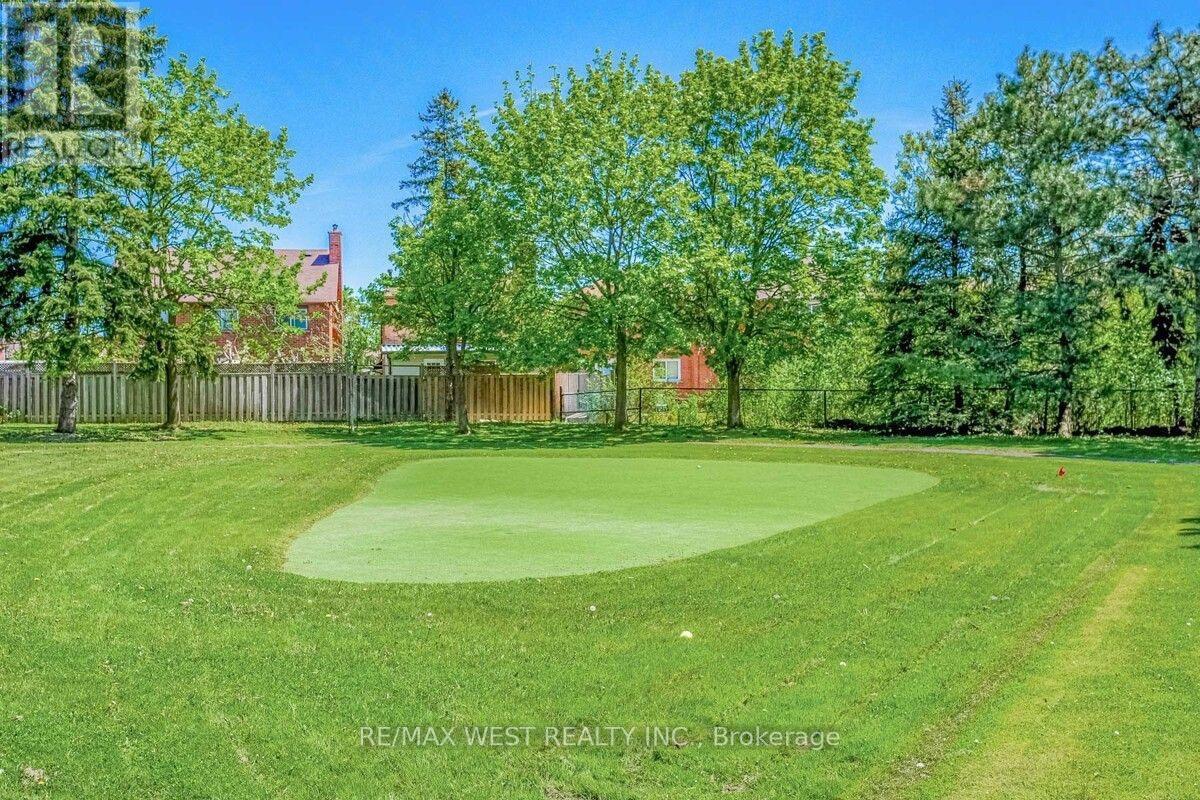 1107 - 100 County Court Boulevard, Brampton, Ontario  L6W 3X1 - Photo 31 - W12730512