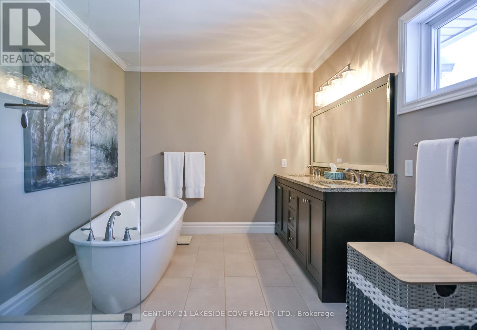 176 Bayshore Drive, Ramara, Ontario  L0K 1B0 - Photo 18 - S12835768