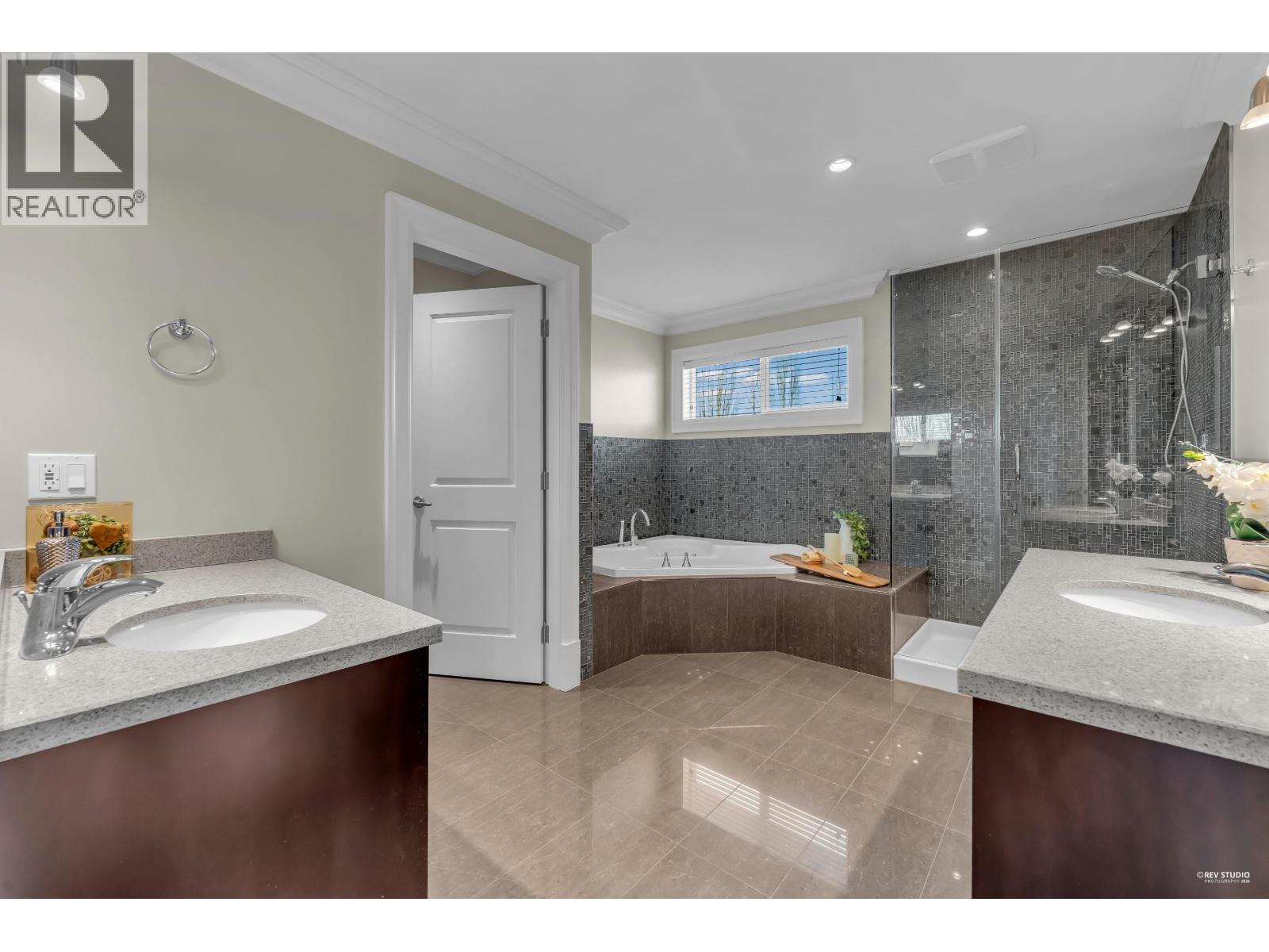 3317 Bentinck Place, Richmond, British Columbia V7C 4H3 - Photo 28 - R3094817