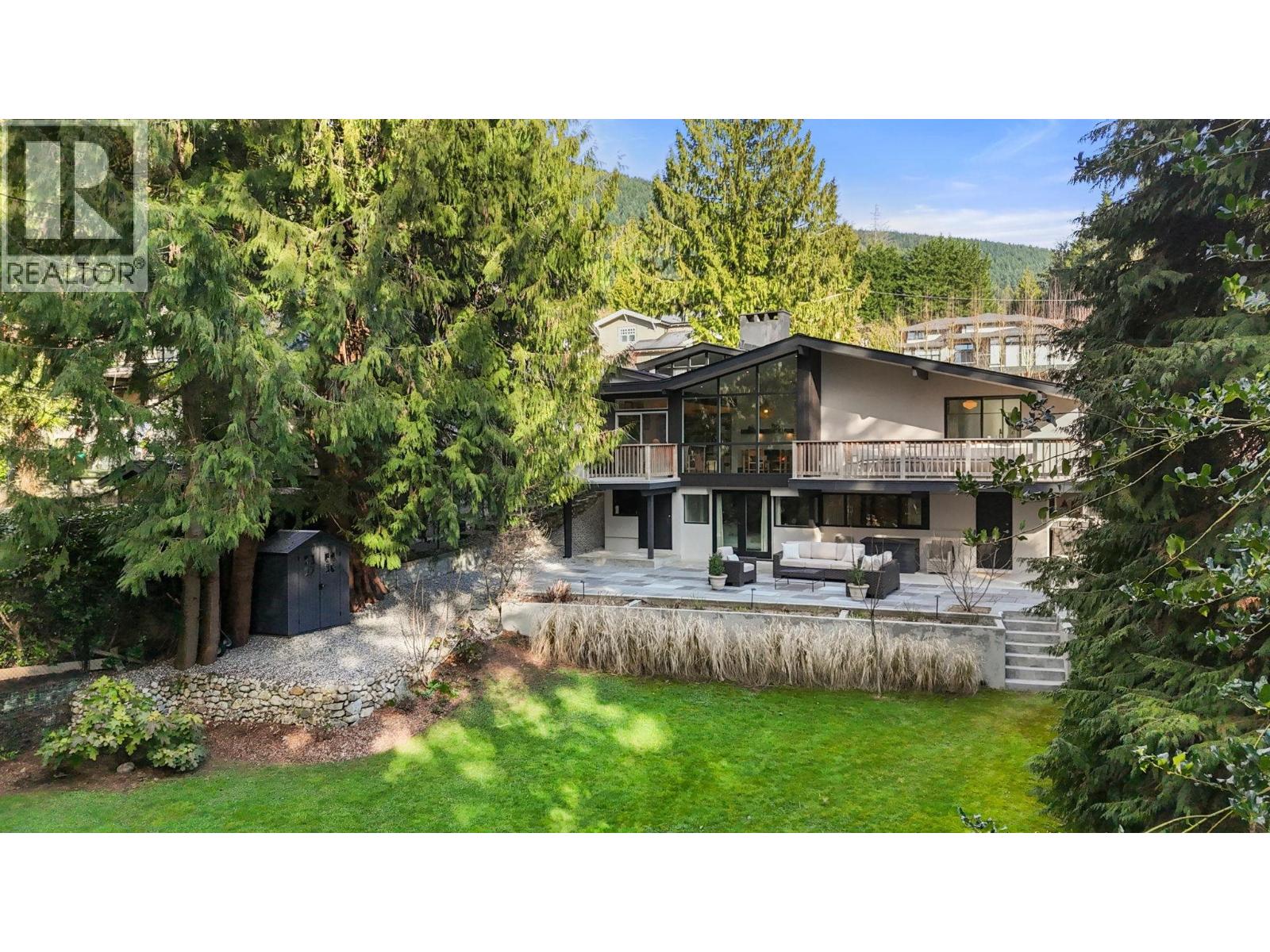 4777 Mapleridge Drive, North Vancouver, British Columbia V7R 3T6 - Photo 18 - R3094823