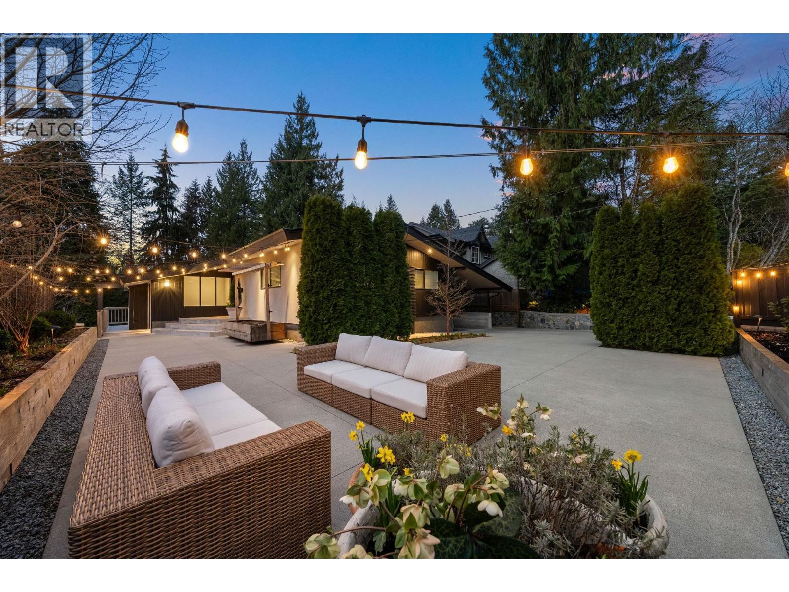 4777 Mapleridge Drive, North Vancouver, British Columbia V7R 3T6 - Photo 22 - R3094823