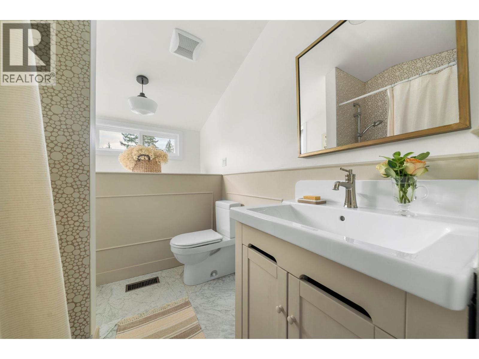 4777 Mapleridge Drive, North Vancouver, British Columbia V7R 3T6 - Photo 28 - R3094823