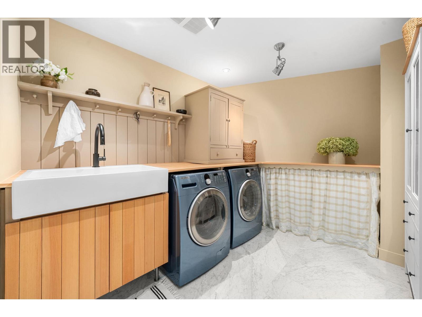 4777 Mapleridge Drive, North Vancouver, British Columbia V7R 3T6 - Photo 30 - R3094823