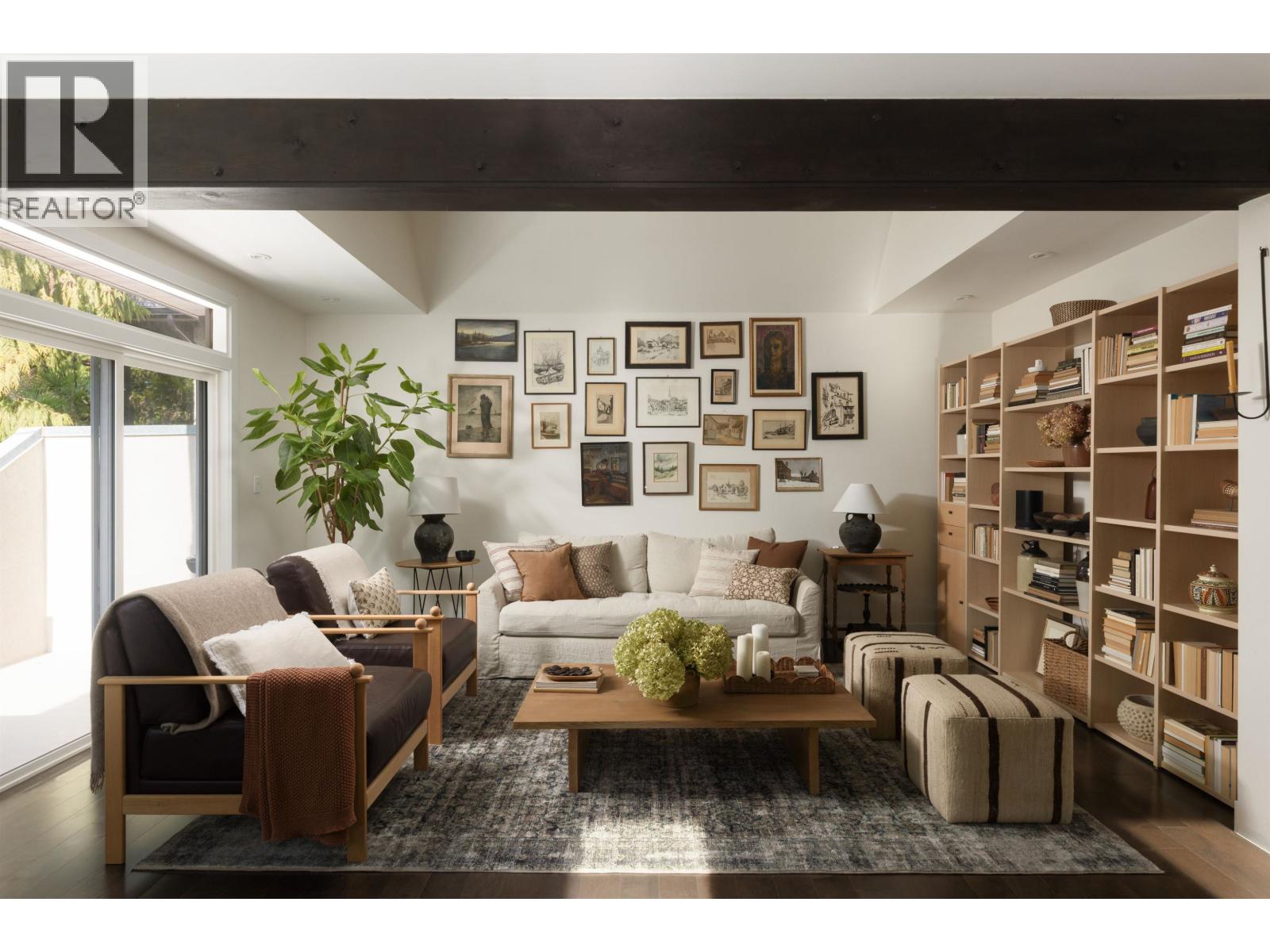 4777 Mapleridge Drive, North Vancouver, British Columbia V7R 3T6 - Photo 5 - R3094823