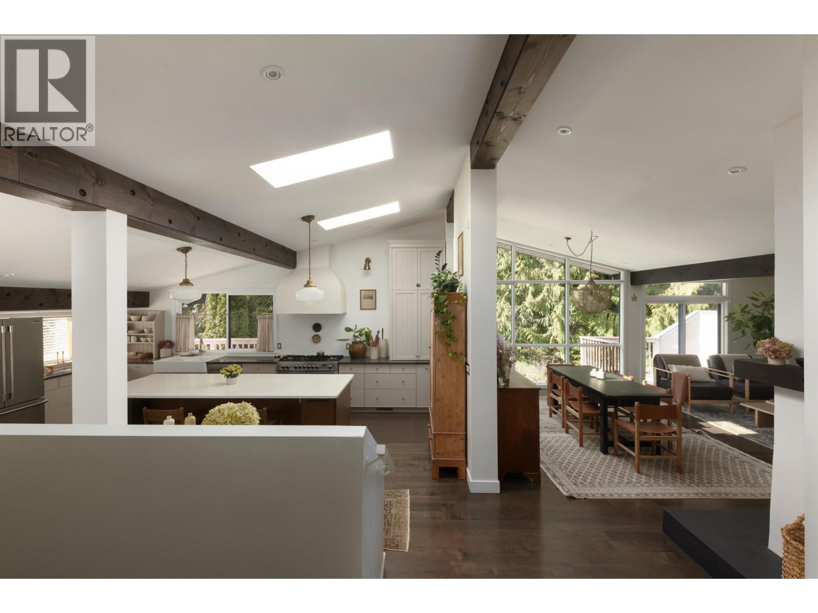 4777 Mapleridge Drive, North Vancouver, British Columbia V7R 3T6 - Photo 9 - R3094823