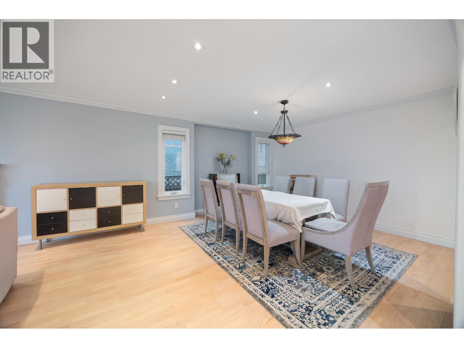 128 Hythe Avenue, Burnaby, British Columbia  V5B 3H7 - Photo 10 - R3094831