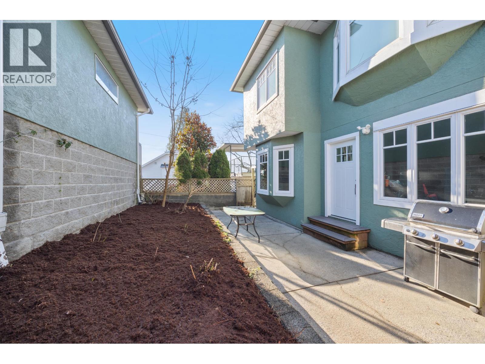 128 Hythe Avenue, Burnaby, British Columbia  V5B 3H7 - Photo 35 - R3094831