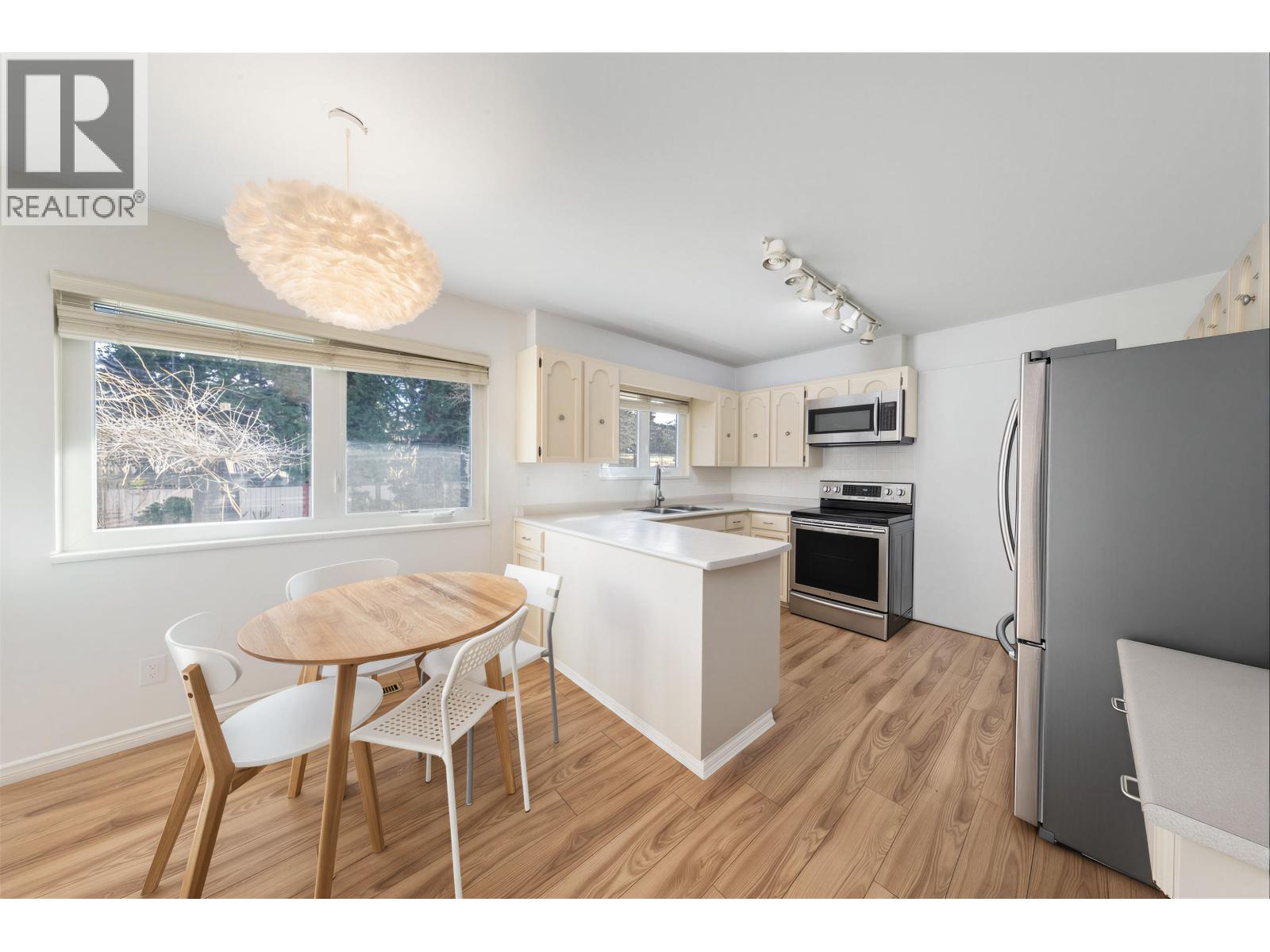 7920 Willowfield Drive, Richmond, British Columbia  V7C 4S7 - Photo 10 - R3094191