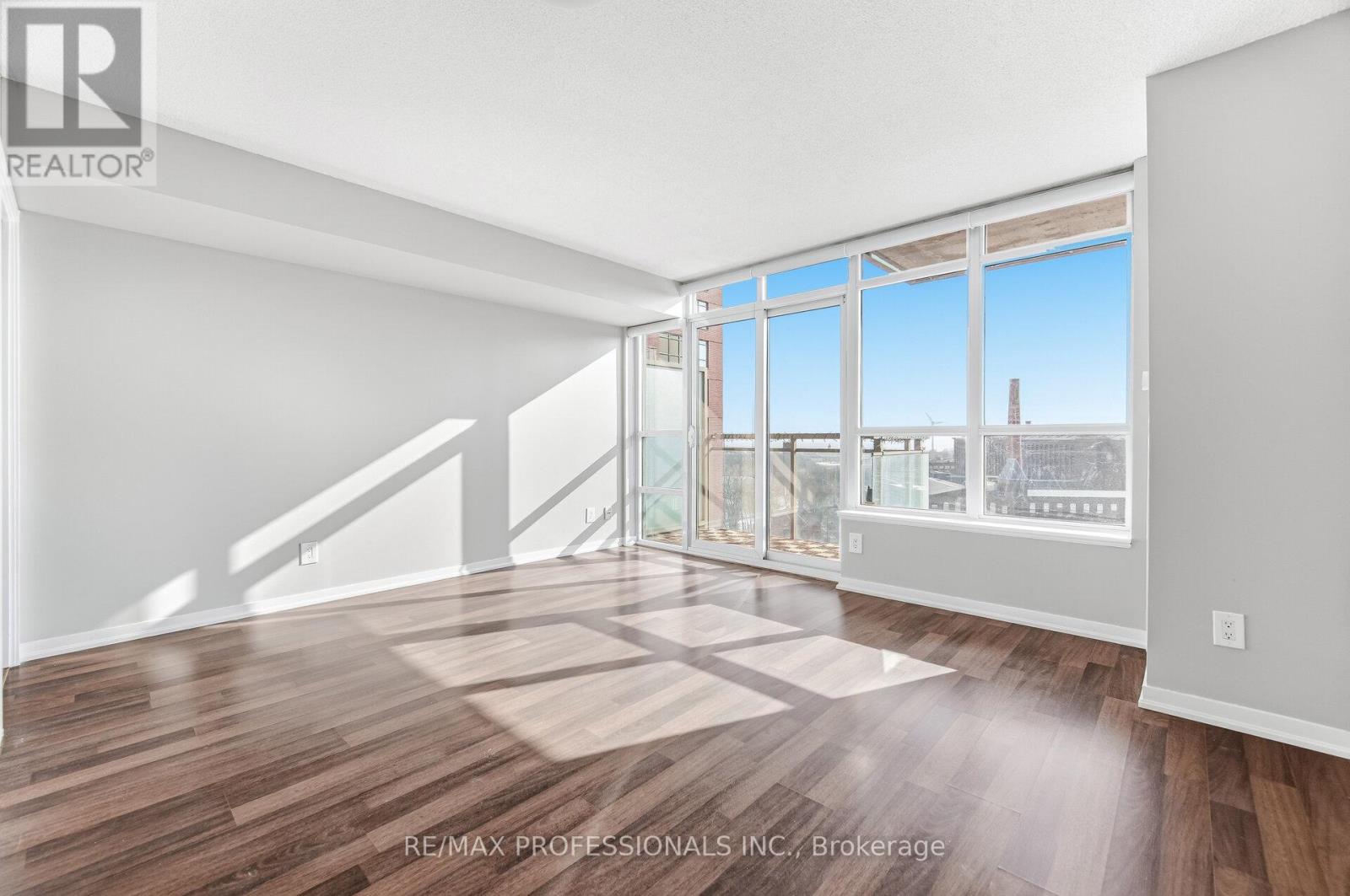 1015 - 38 Joe Shuster Way, Toronto, Ontario  M6K 0A5 - Photo 12 - C12835870