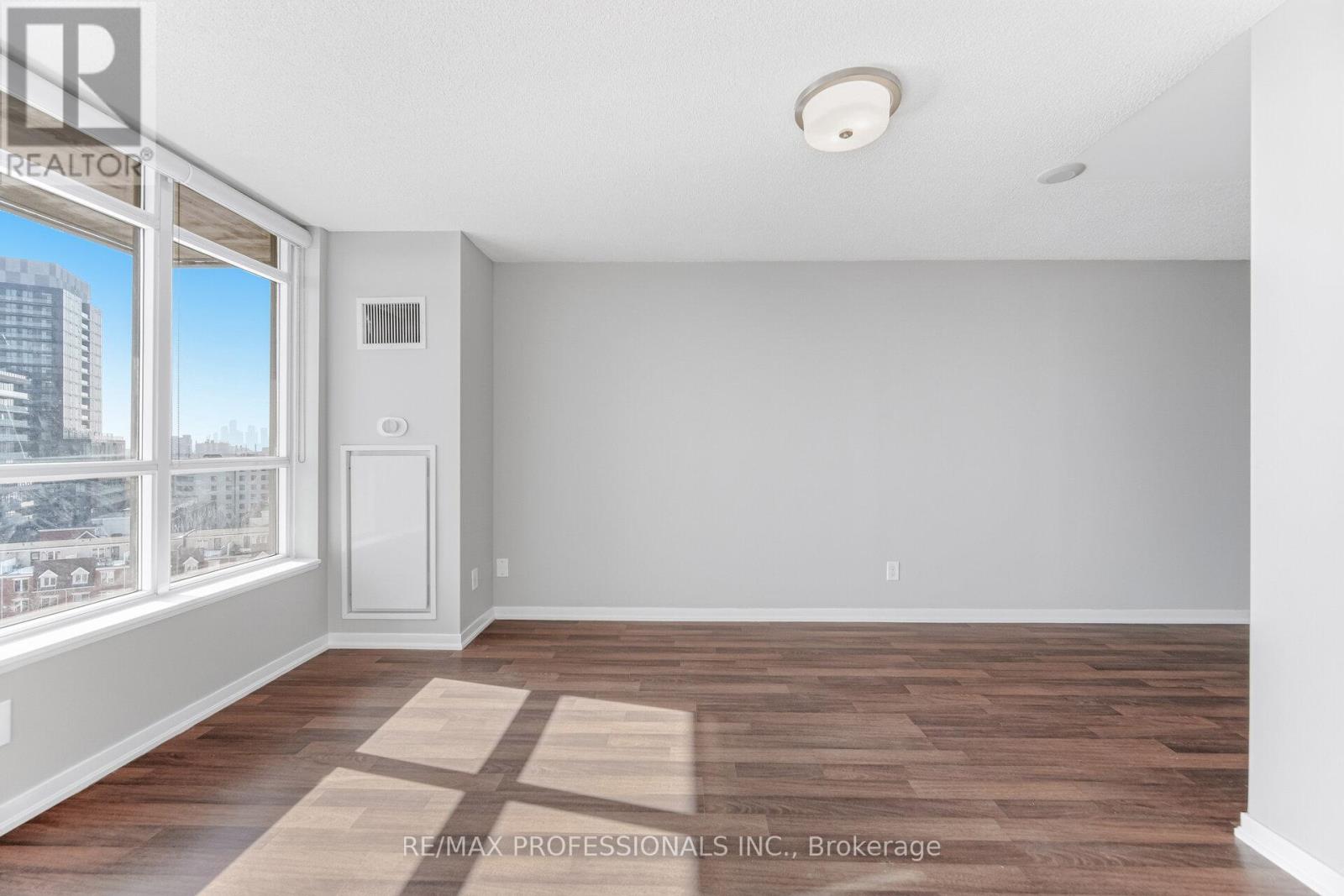 1015 - 38 Joe Shuster Way, Toronto, Ontario  M6K 0A5 - Photo 14 - C12835870