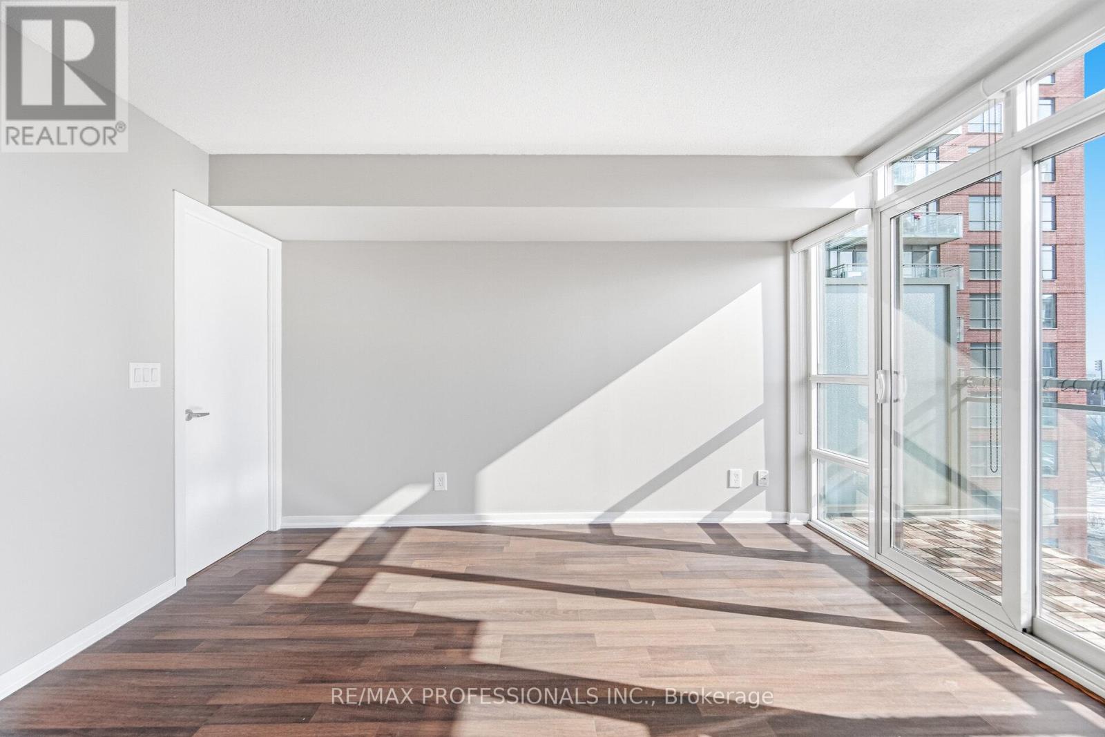 1015 - 38 Joe Shuster Way, Toronto, Ontario  M6K 0A5 - Photo 18 - C12835870