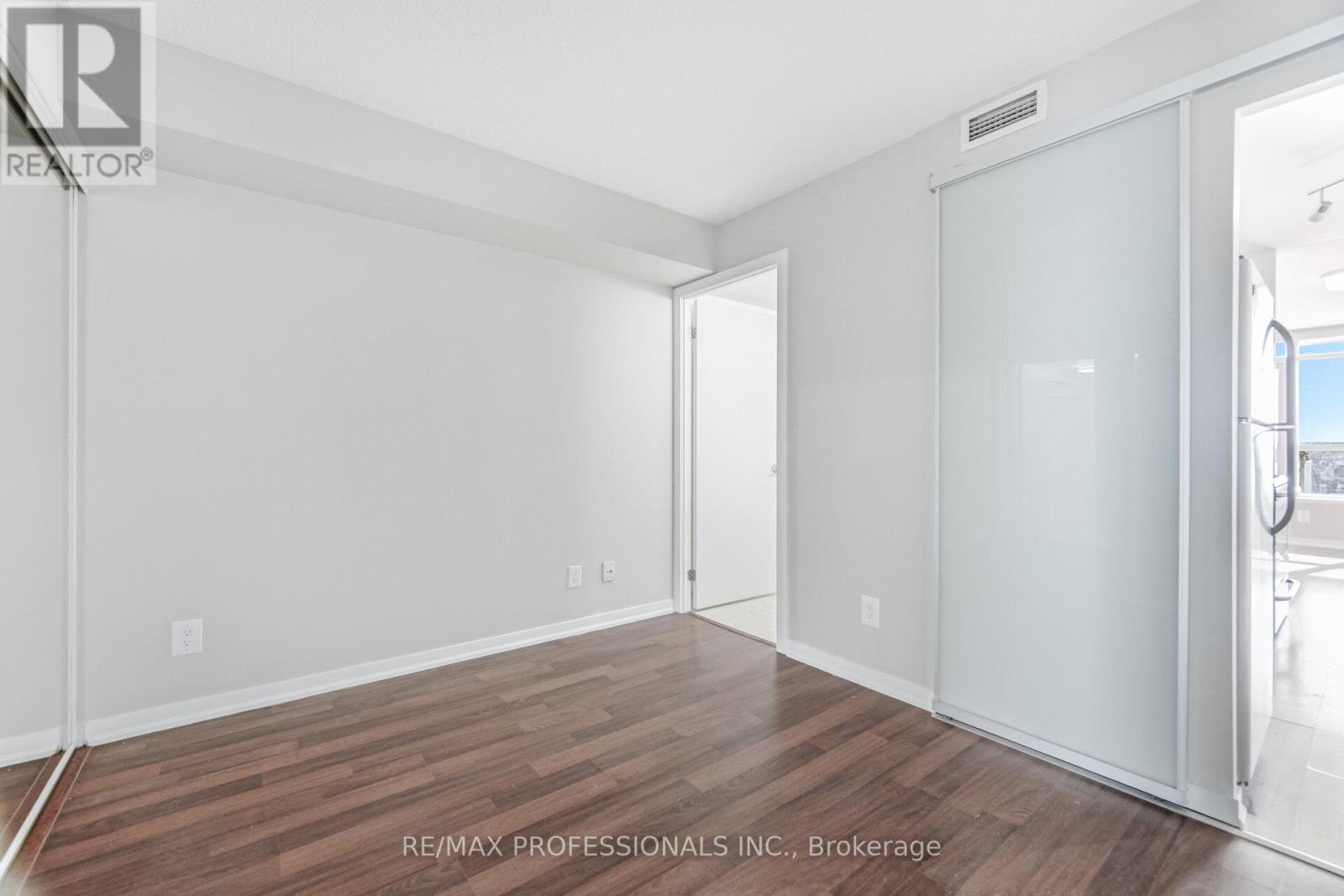 1015 - 38 Joe Shuster Way, Toronto, Ontario  M6K 0A5 - Photo 29 - C12835870