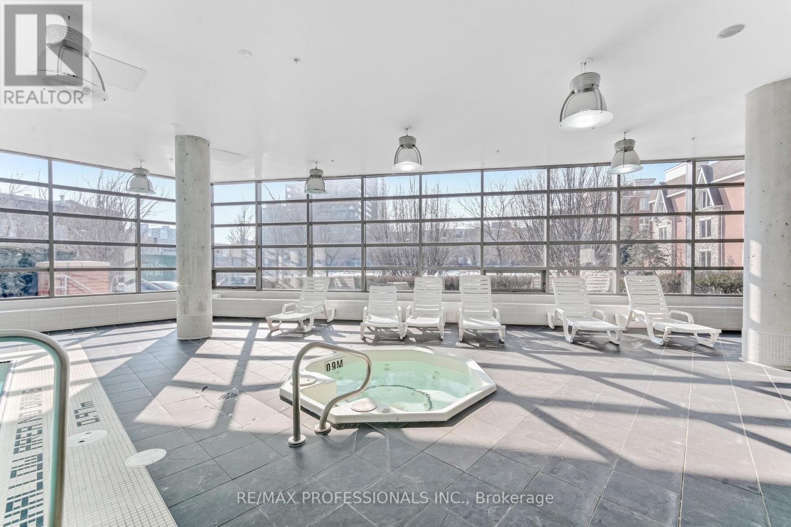 1015 - 38 Joe Shuster Way, Toronto, Ontario  M6K 0A5 - Photo 43 - C12835870