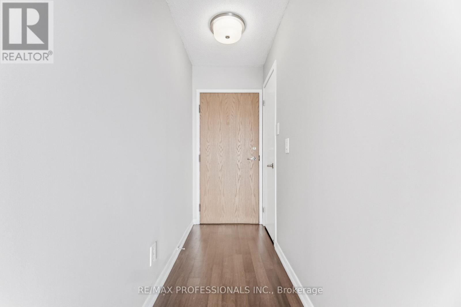 1015 - 38 Joe Shuster Way, Toronto, Ontario  M6K 0A5 - Photo 5 - C12835870