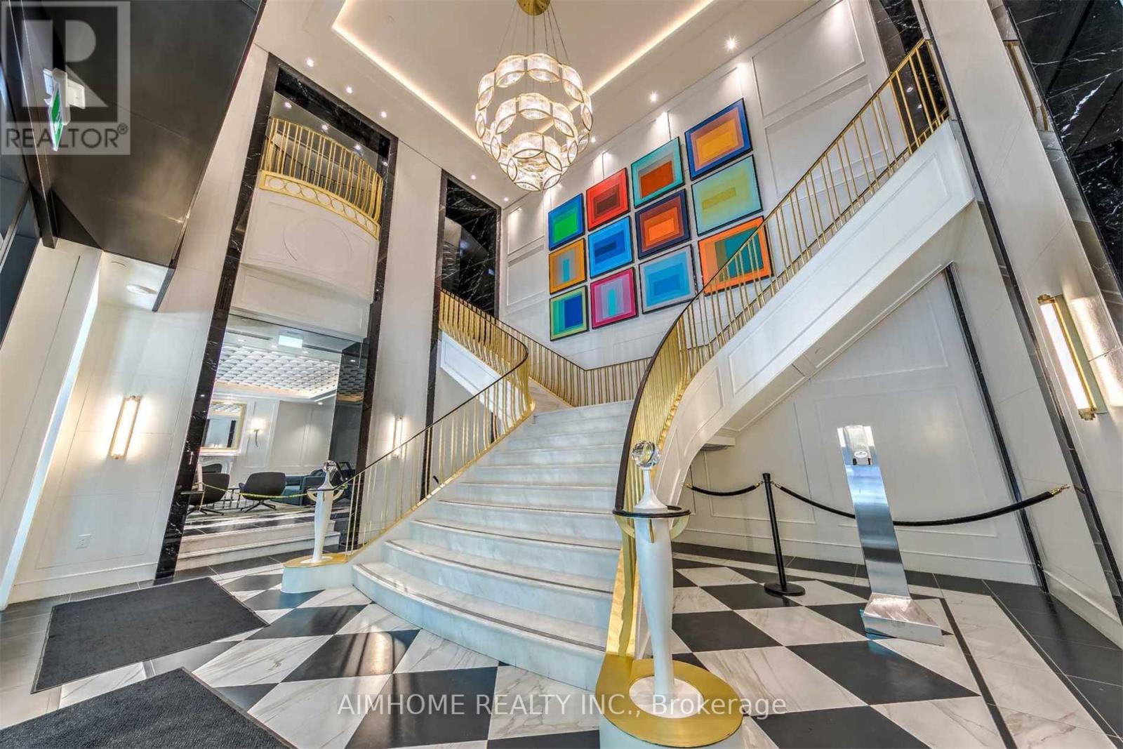 2014 - 955 Bay Street, Toronto, Ontario  M5S 0C6 - Photo 2 - C12835888