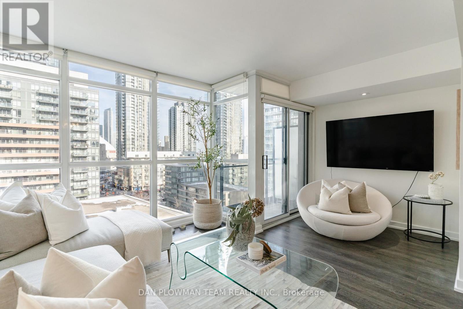 1006 - 8 Telegram Mews, Toronto, Ontario  M5V 3Z5 - Photo 9 - C12835928