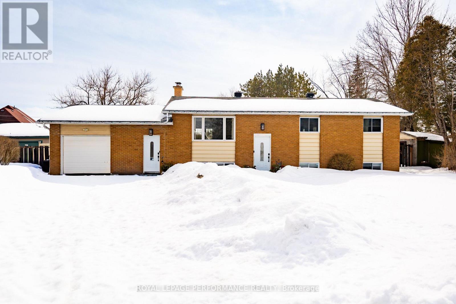 17406 County Road 18 Road, South Stormont, Ontario  K0C 2A0 - Photo 1 - X12835890