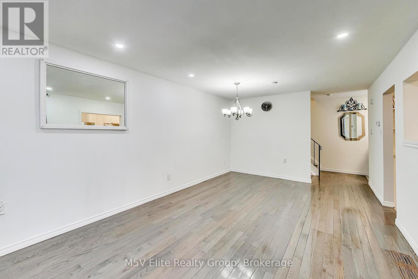 2 - 105 Dovedale Drive, Whitby, Ontario  L1N 1Z7 - Photo 10 - E12835960