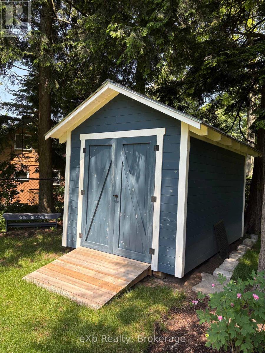 105 Menomini Road, Huron-Kinloss, Ontario  N2Z 2X3 - Photo 37 - X12830830