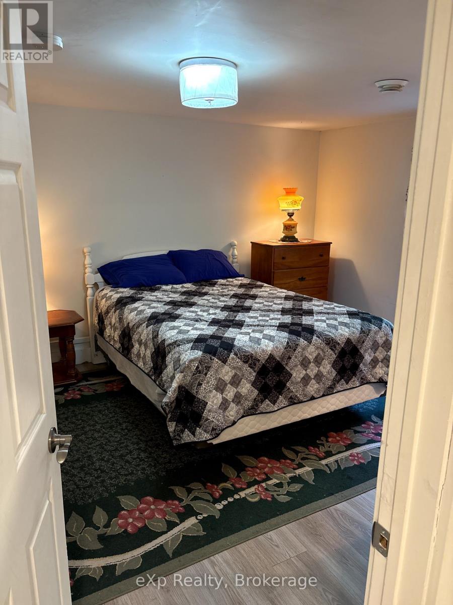 105 Menomini Road, Huron-Kinloss, Ontario  N2Z 2X3 - Photo 33 - X12830830