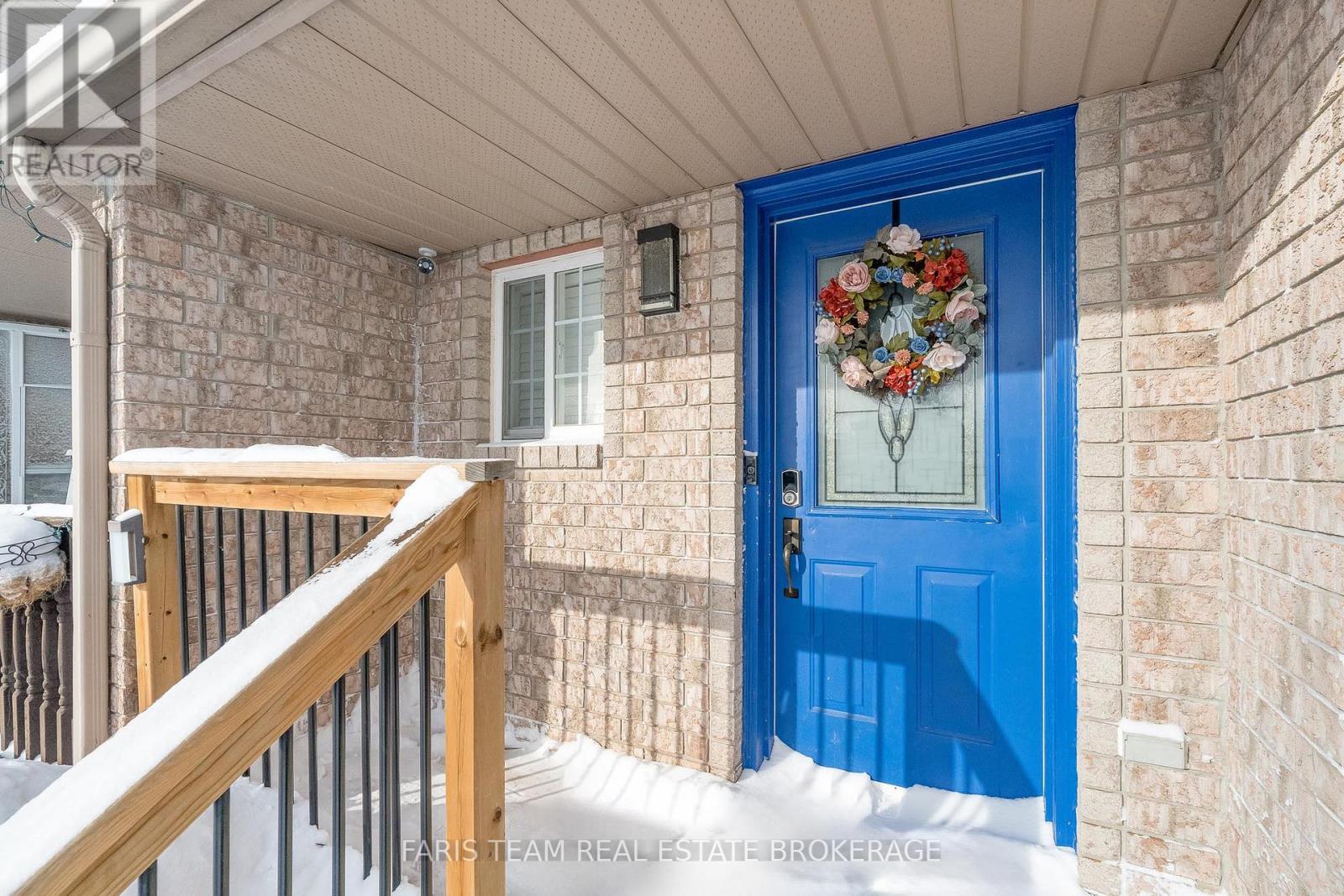 28 Raymond Crescent, Barrie (Painswick South), Ontario  L4N 0V4 - Photo 4 - S12835856