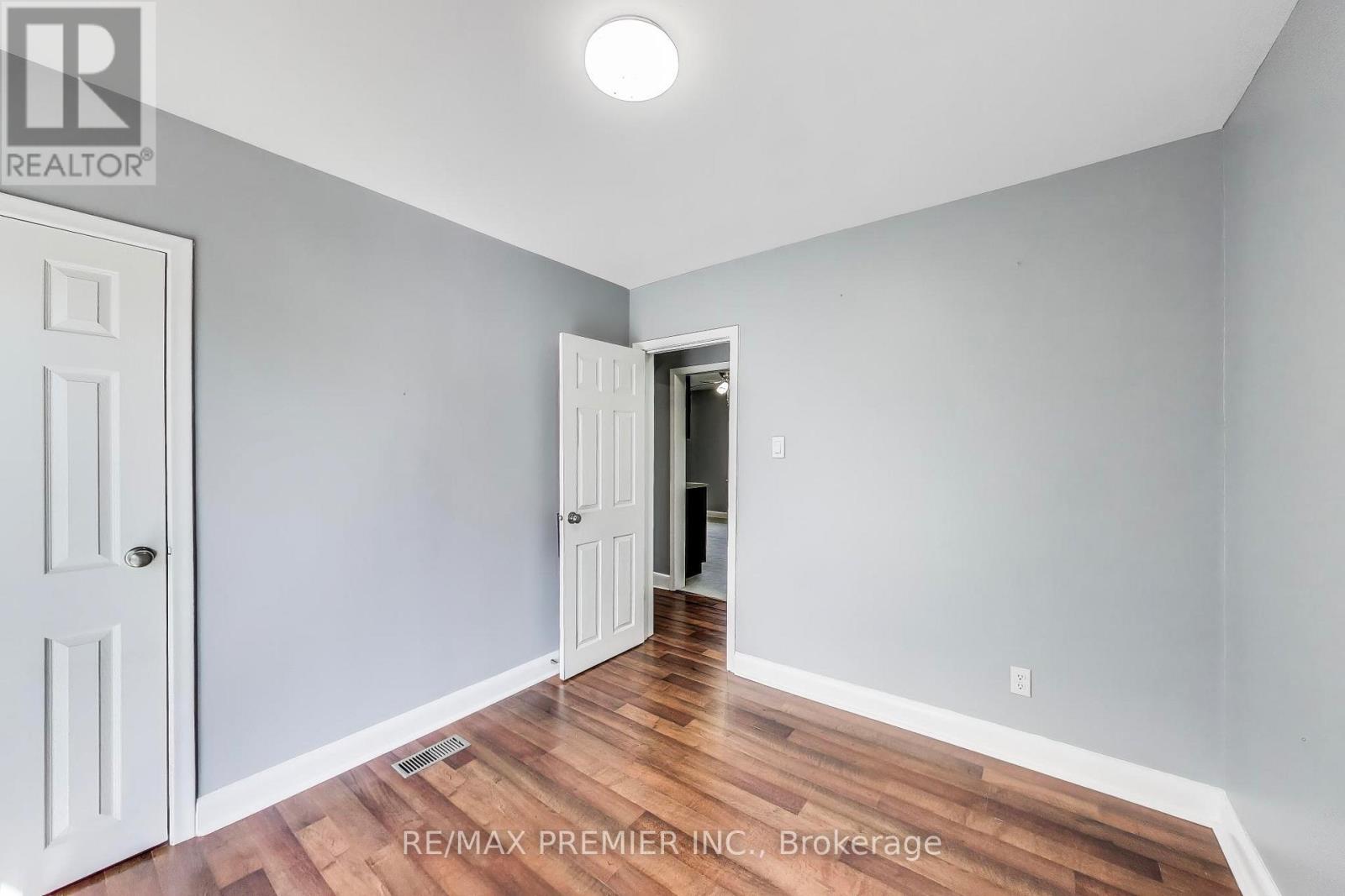 5 Golfdale Road, Barrie, Ontario  L4N 6R5 - Photo 14 - S12835948