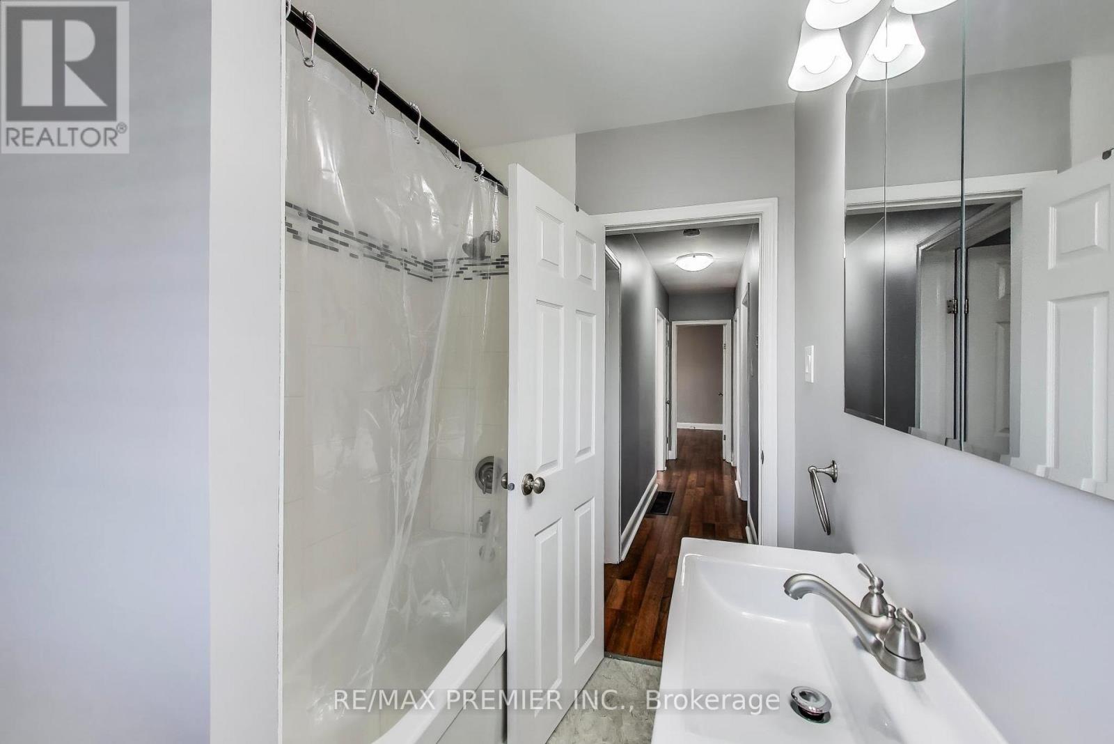 5 Golfdale Road, Barrie, Ontario  L4N 6R5 - Photo 17 - S12835948