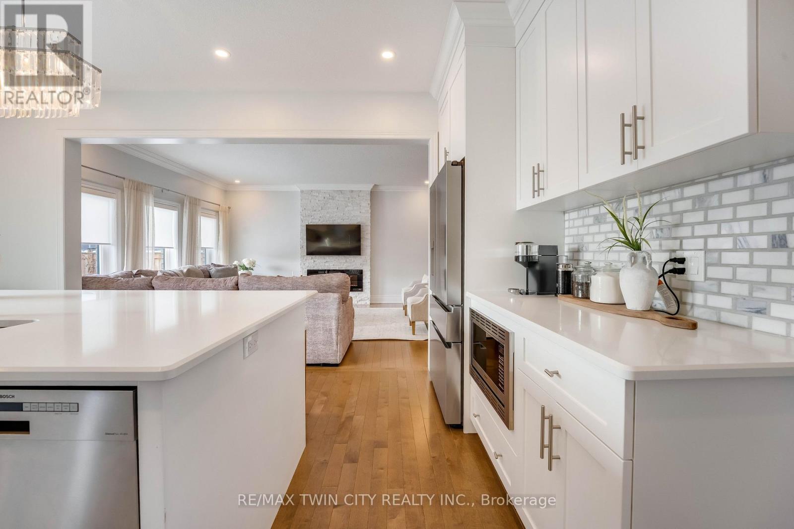 565 Florencedale Crescent, Kitchener, Ontario  N2R 1T6 - Photo 15 - X12834022