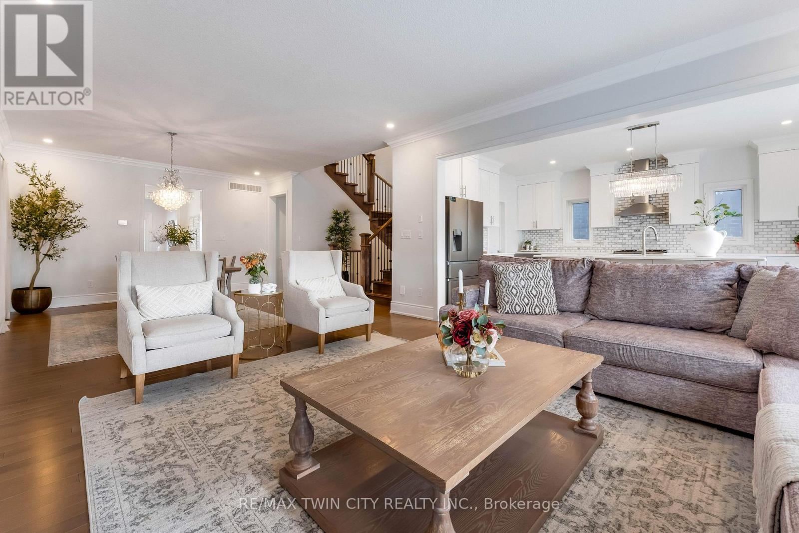 565 Florencedale Crescent, Kitchener, Ontario  N2R 1T6 - Photo 8 - X12834022