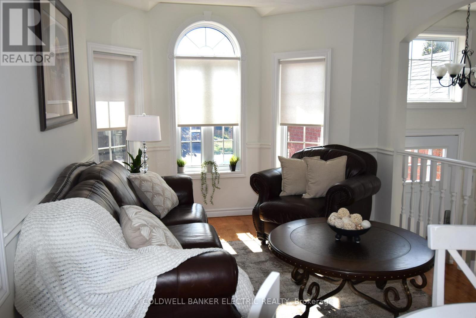 121 Haden Avenue, Peterborough, Ontario  K9H 7P6 - Photo 8 - X12835108